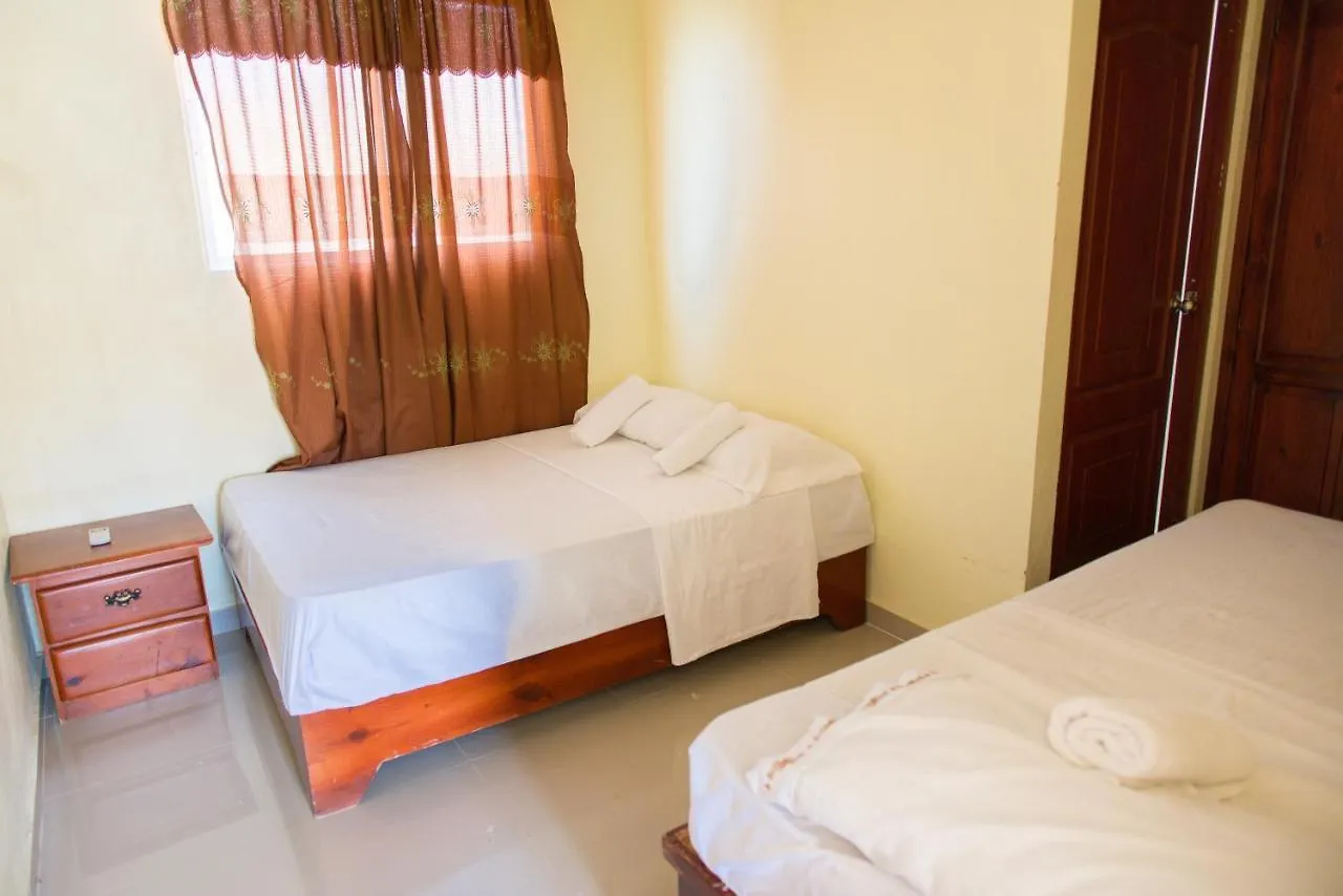 Bnb Tropical Island Aparthotel - Corales Del Sur - Santo Domingo Este La Viva 0*,