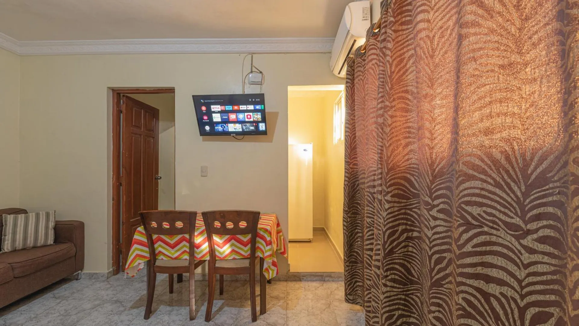 Bnb Tropical Island Aparthotel - Corales Del Sur - Santo Domingo Este La Viva 0*,
